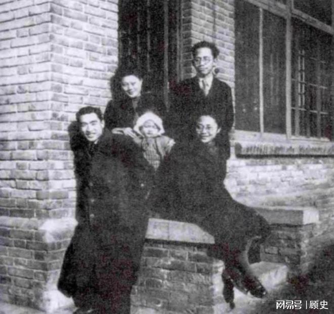 不知是暗号两月后海南舟山解放萧明华被捕时说要取件衣服特务(图6)